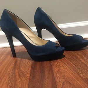Jessica Simpson blue heels